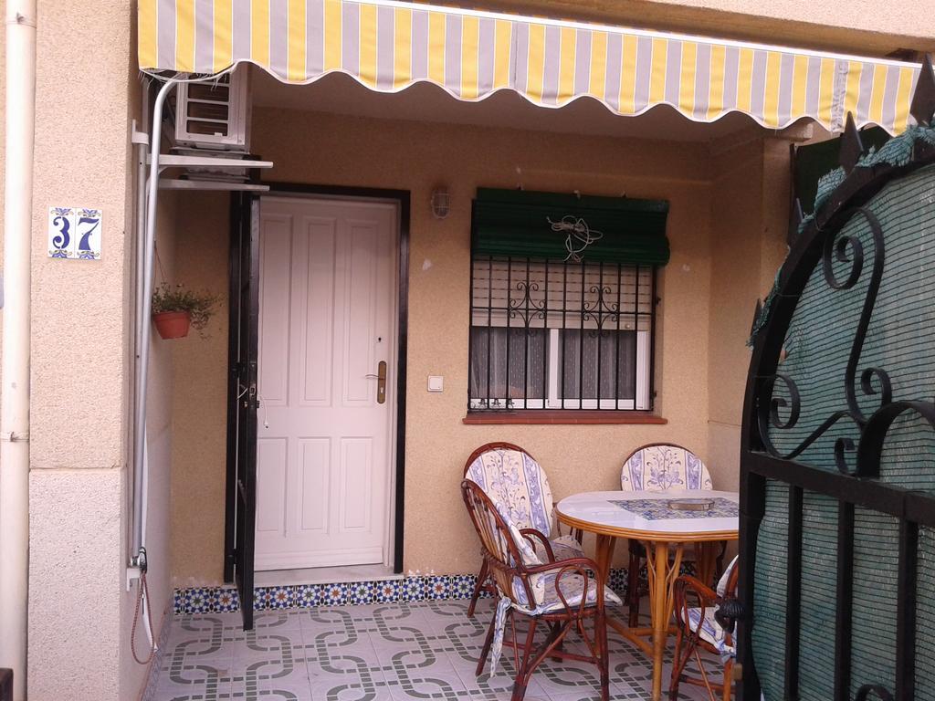 Apartement à La Mata Torrevieja Esterno foto