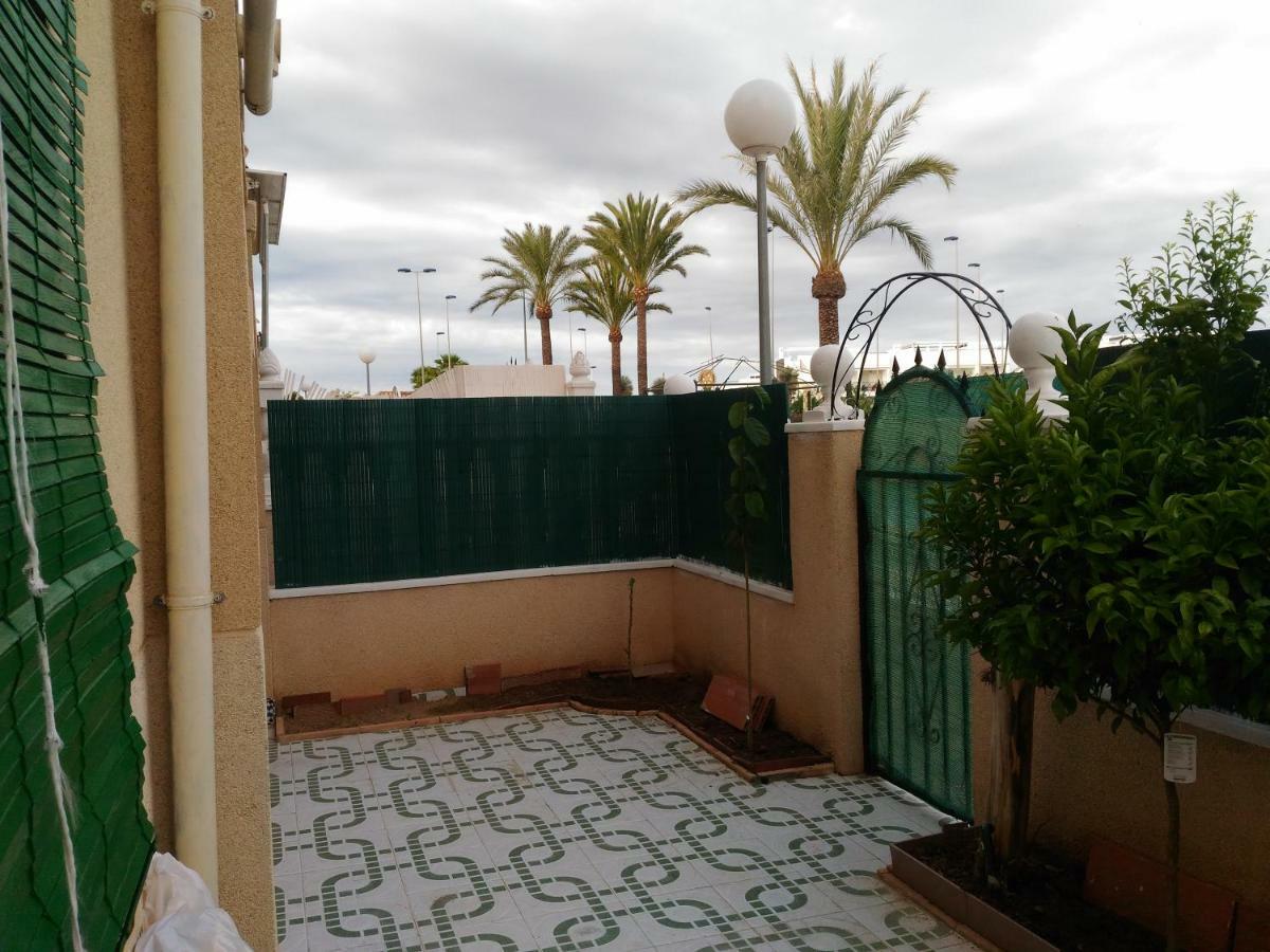 Apartement à La Mata Torrevieja Esterno foto