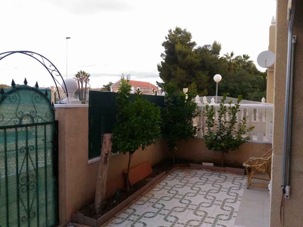 Apartement à La Mata Torrevieja Esterno foto