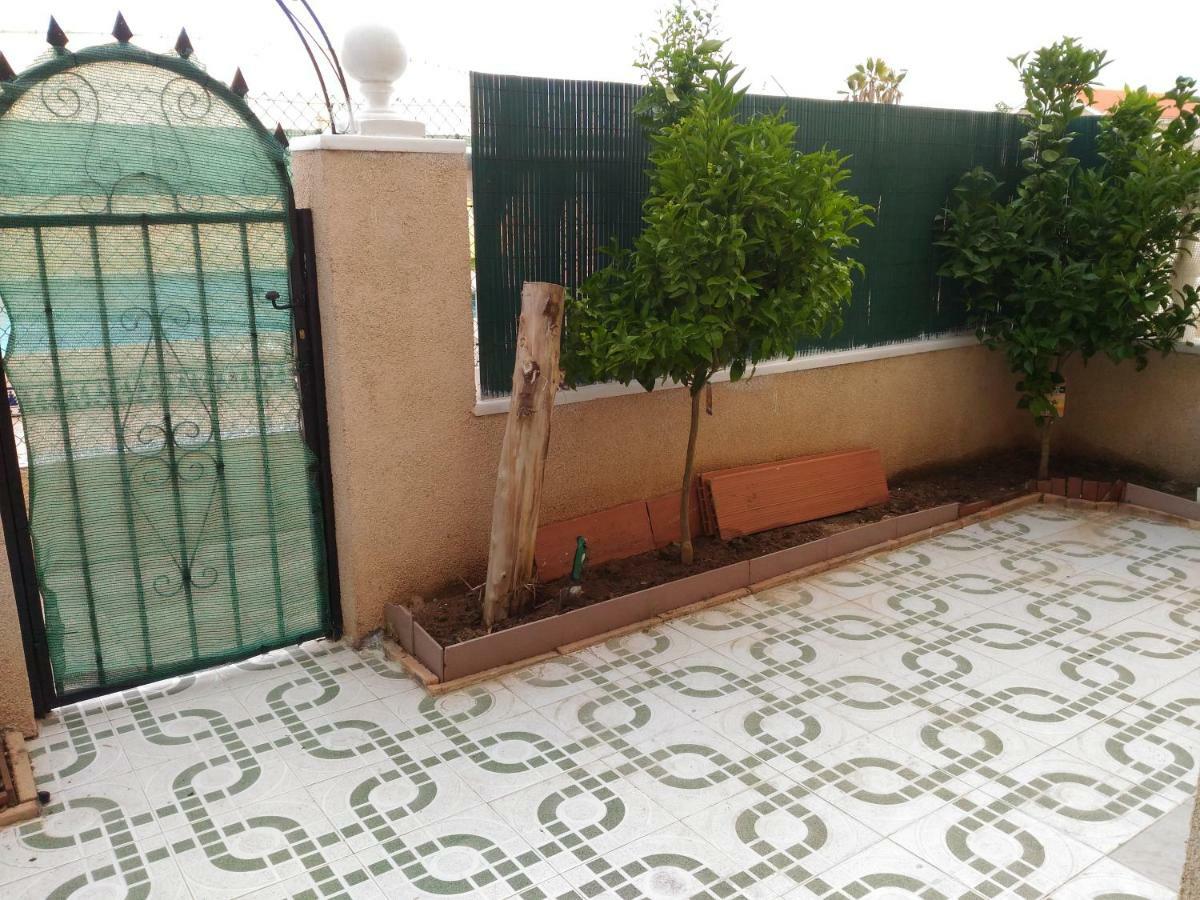 Apartement à La Mata Torrevieja Esterno foto