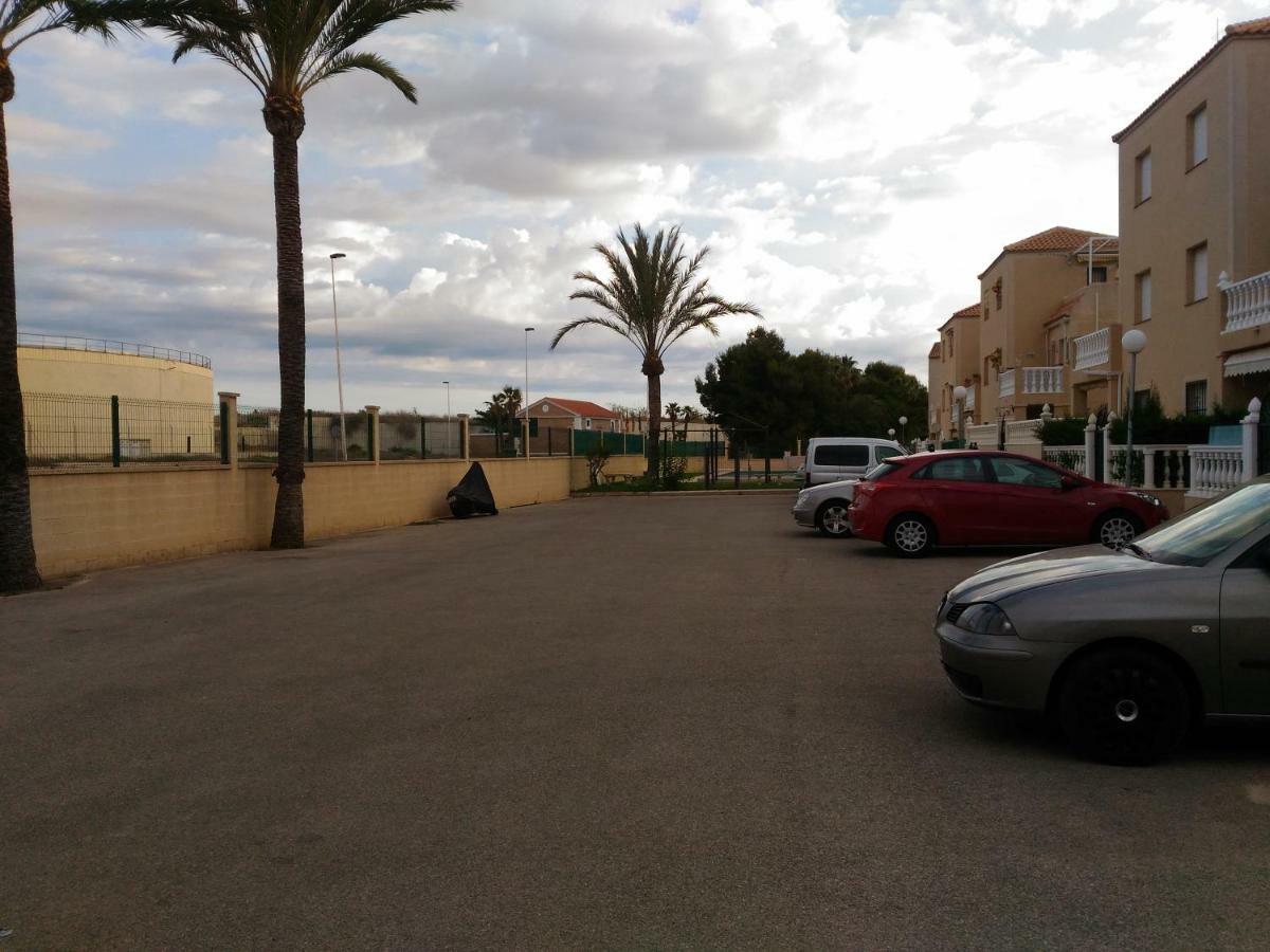 Apartement à La Mata Torrevieja Esterno foto